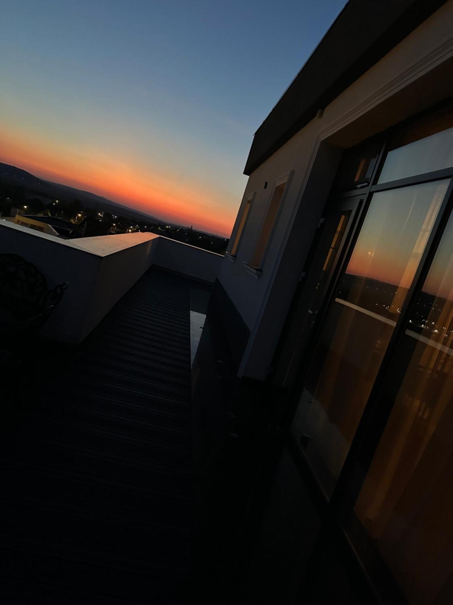 The Penthouse Vaslui Exterior foto