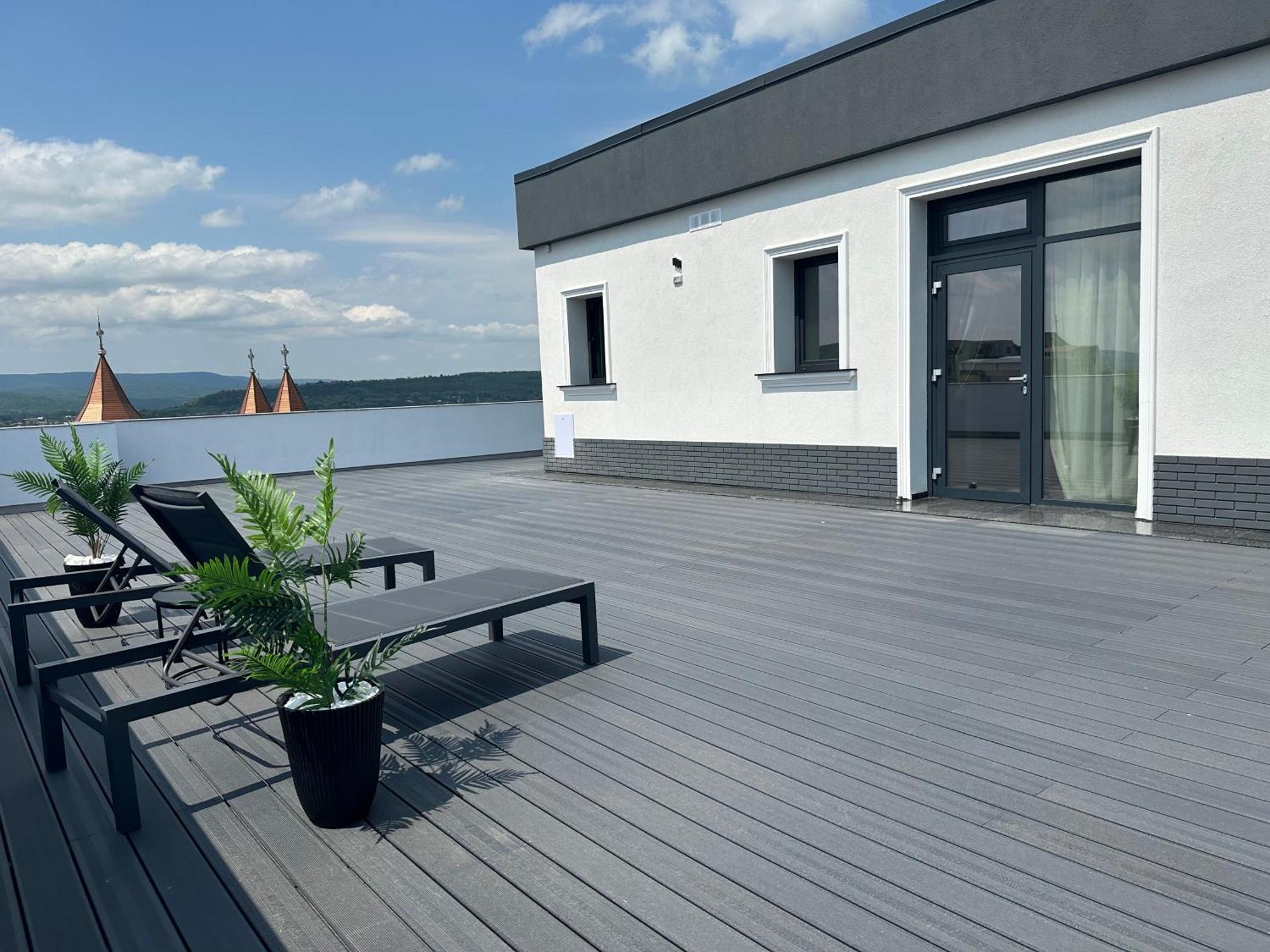 The Penthouse Vaslui Exterior foto