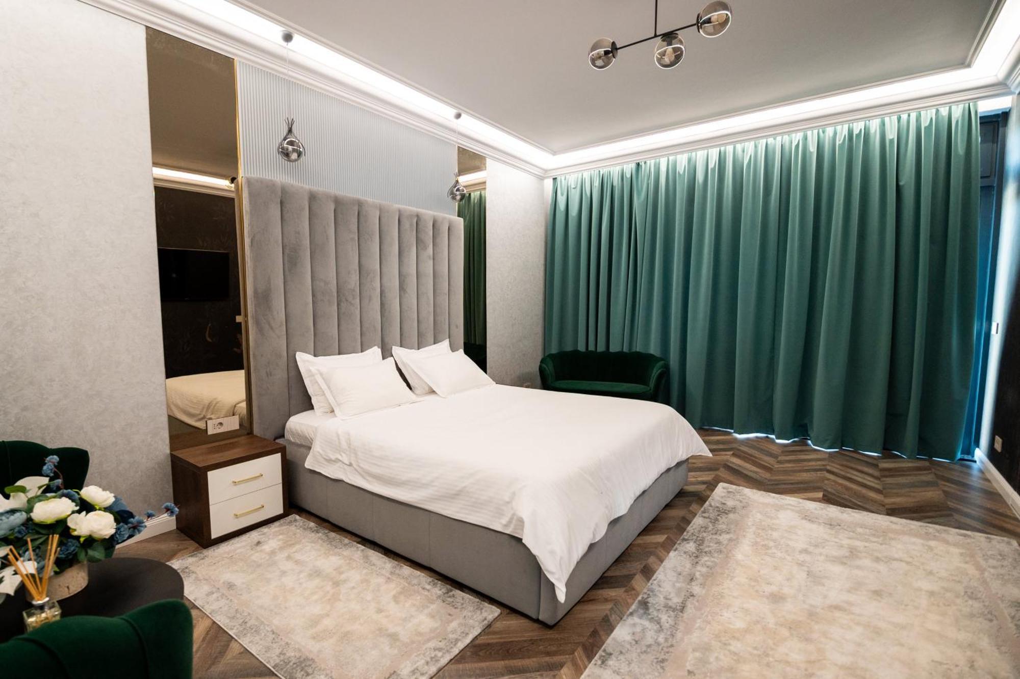 The Penthouse Vaslui Exterior foto